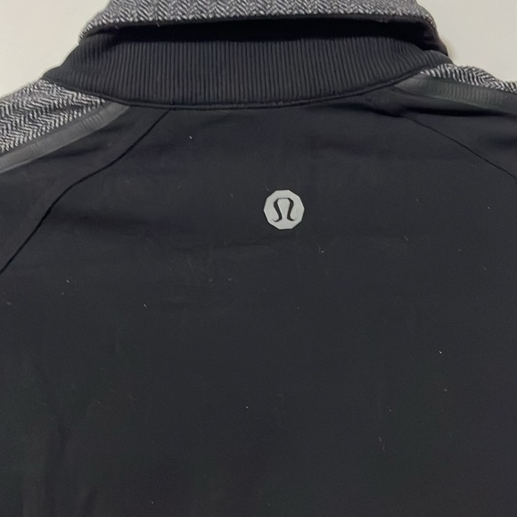 Lululemon Jacket CA35801 RN 106259 Size M - Picture 4 of 9